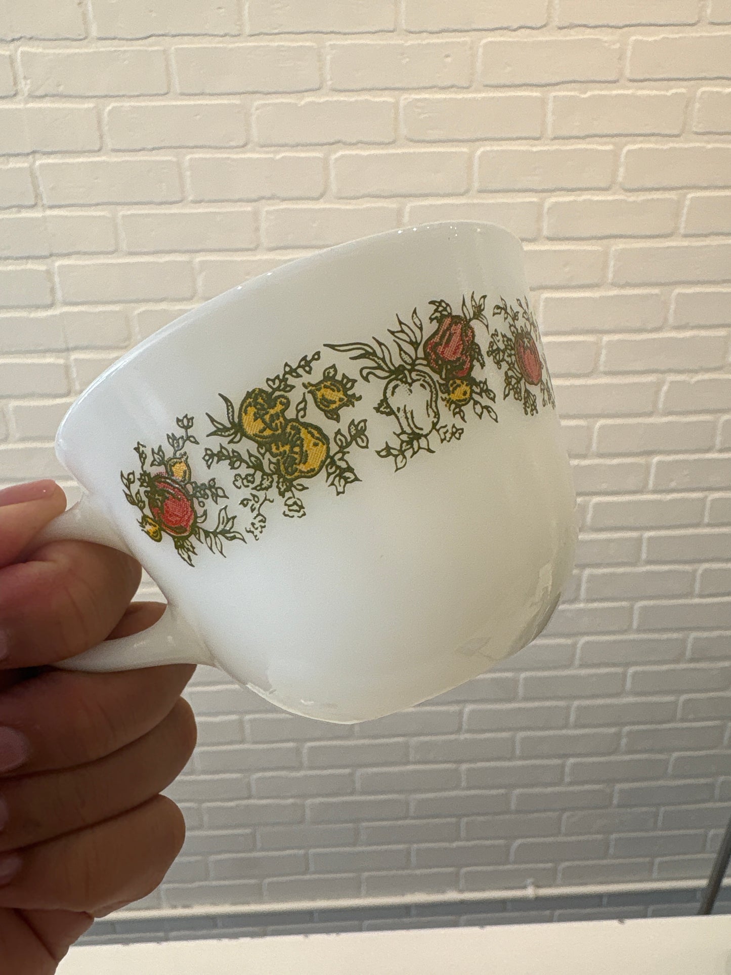 Pyrex Mugs Milkglass w Spice of Life design