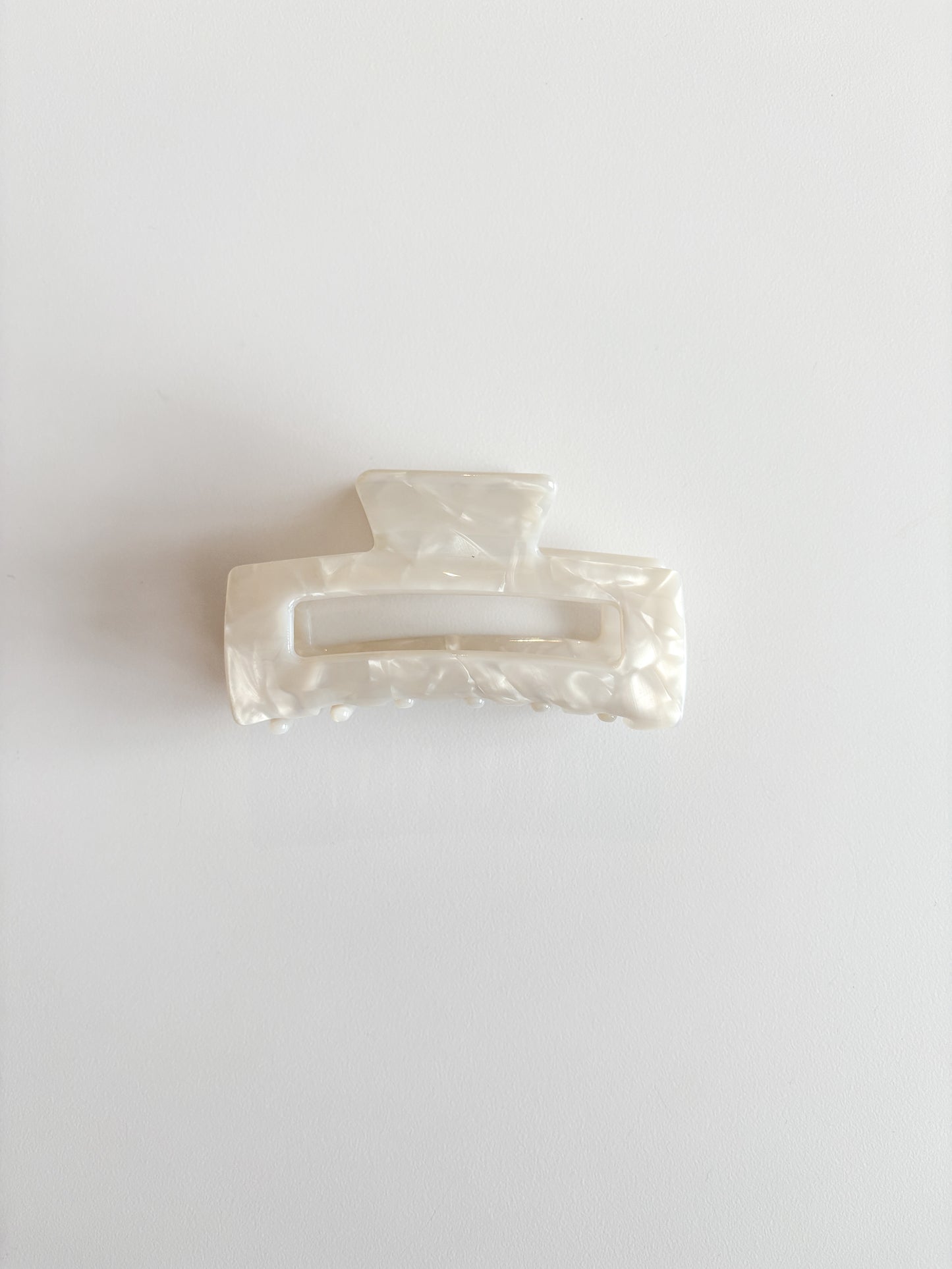 pearl claw clips