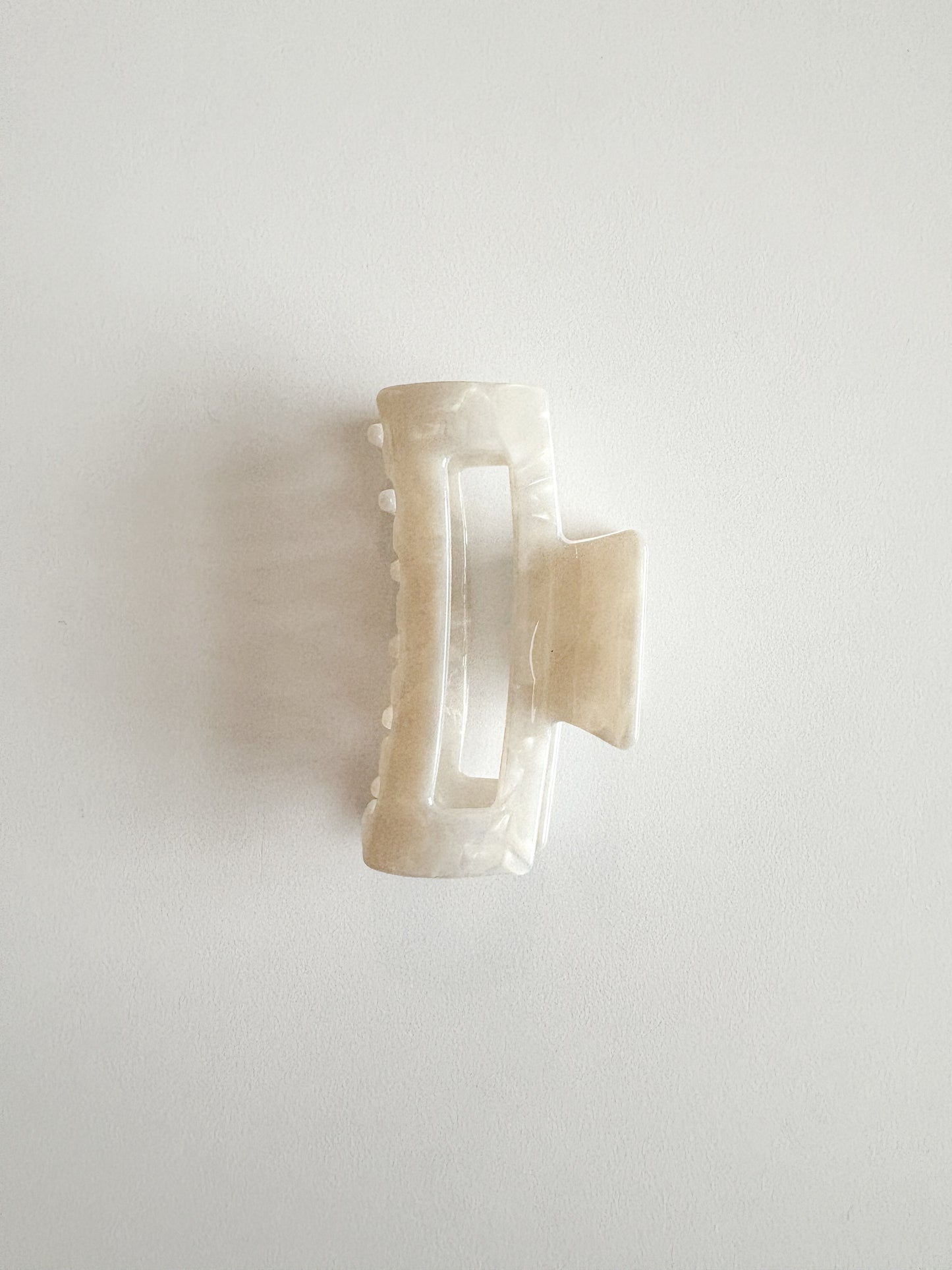 pearl claw clips