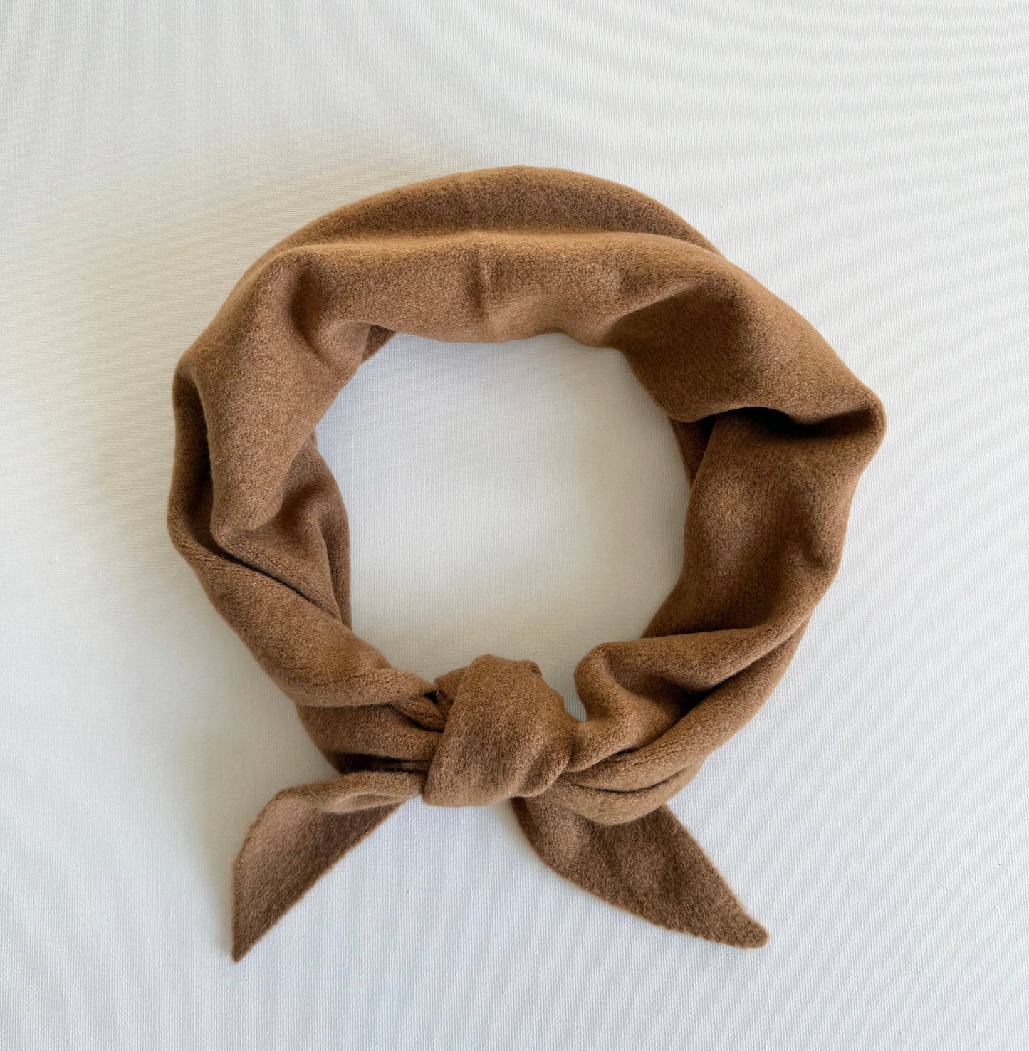 FUZZY WOOL CRAVAT SCARF - neutral