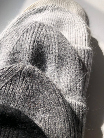 ROYAL ANGORA BEANIE - neutral