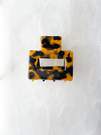 dark tortoise clips