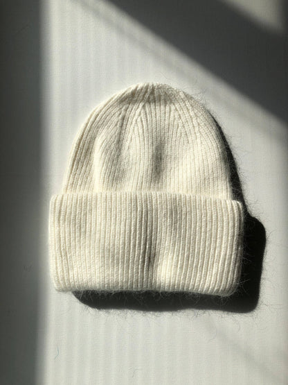 ROYAL ANGORA BEANIE - neutral